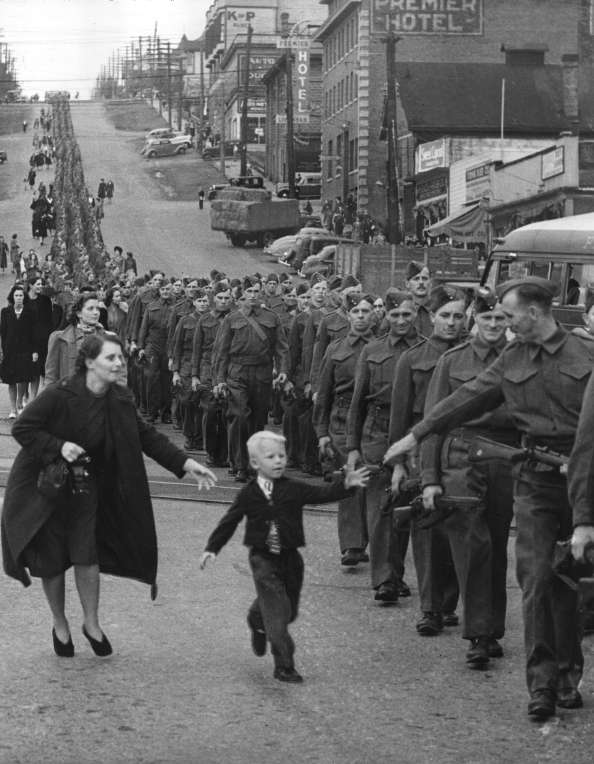 Wait For Me, Daddy. 1940: Claude P. Dettloff, Vancouver Daily Province. Archives# CVA LP-109.